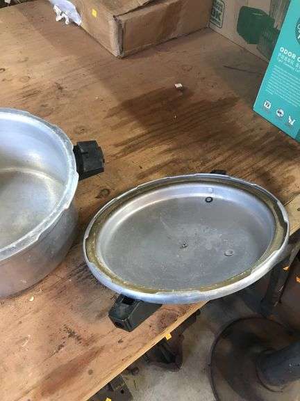 Mirro 12 quart Pressure canner cooker