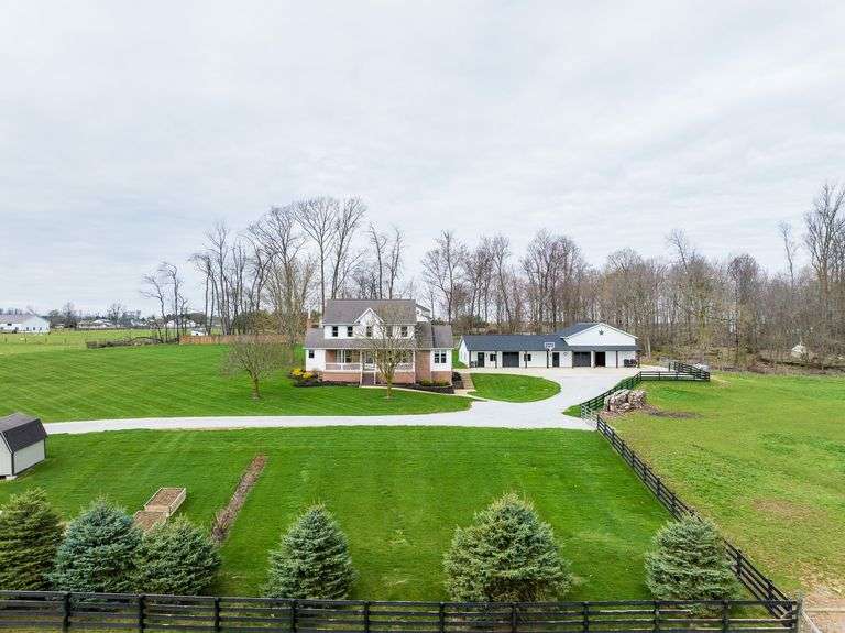 Pristine Country Homestead near Mt Eaton