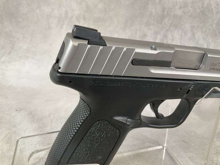 Smith & Wesson SD9 VE 9mm Serial#HEN8088