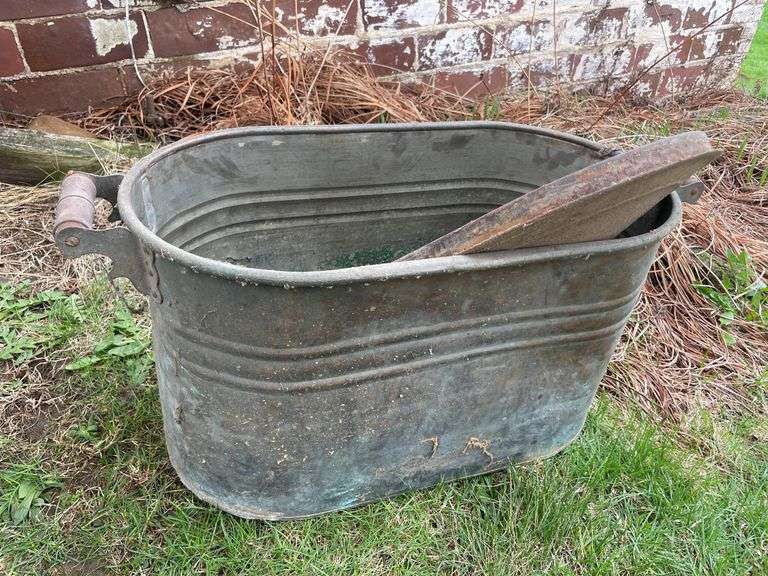 Antique wash tub