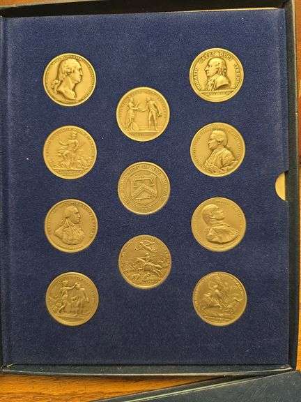2 ALBUMS OF U.S. MEDALS