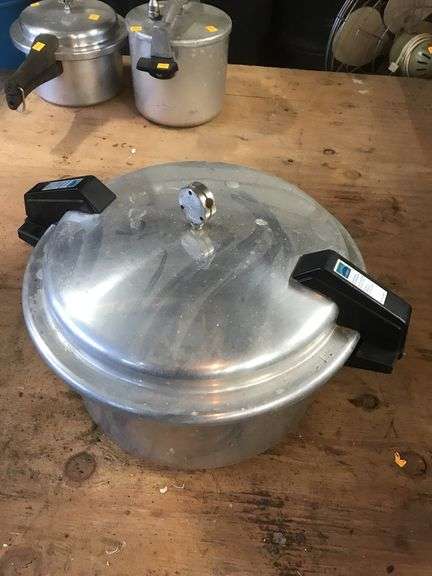 Mirro 12 quart Pressure canner cooker