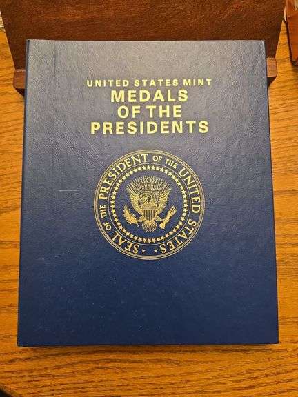 2 ALBUMS OF U.S. MEDALS