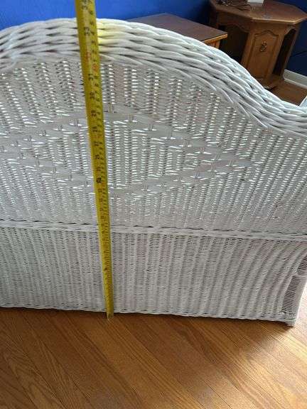 WICKER LOVE SEAT