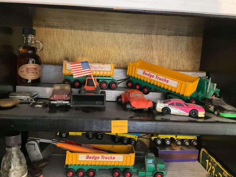 Contents of 4 Shelves