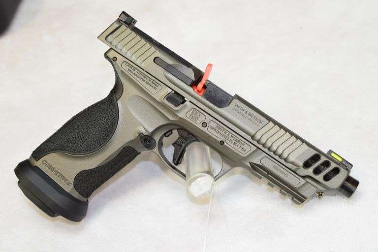 Smith & Wesson  Mod M&P9 Comp  Cal 9mm