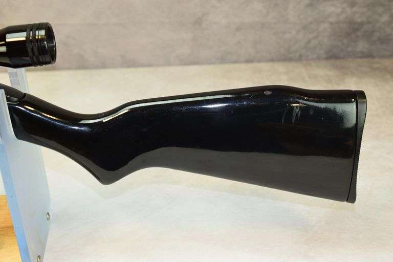 Glenfield  Mod 60  Cal .22 LR  Deerfield 3-9x Scope
