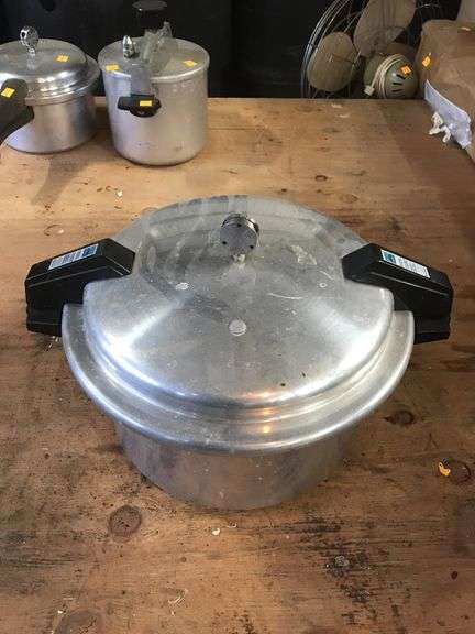 Mirro 12 quart Pressure canner cooker