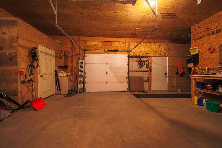 14 acres w/ Cabin