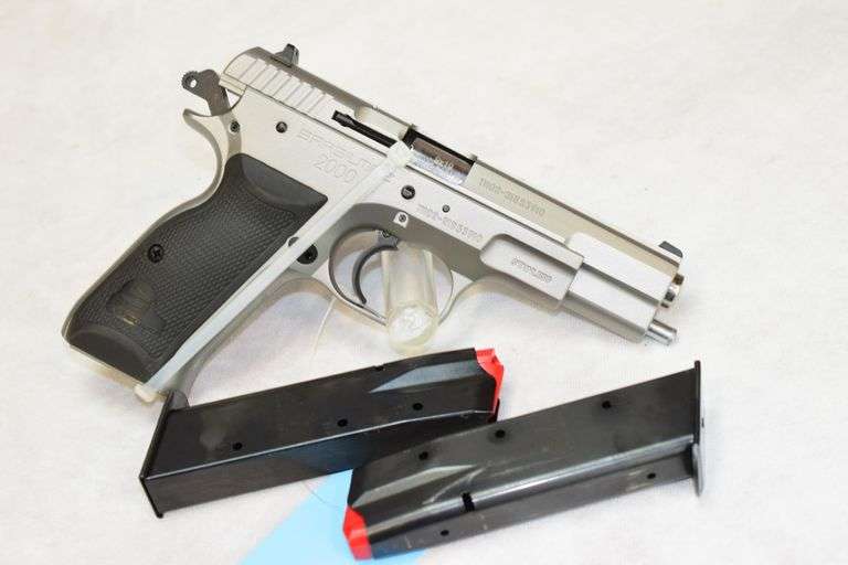 S A R  Mod SARSILMAZ 2000  Cal 9mm