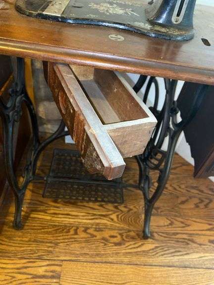 Antique Favorite Sewing Machine and Table
