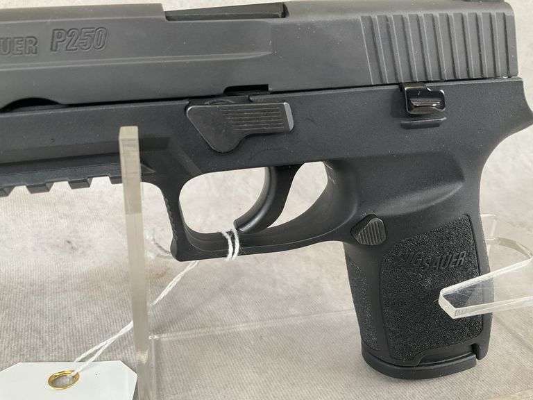 Sig Sauer P250 9mm Serial#EAK110462