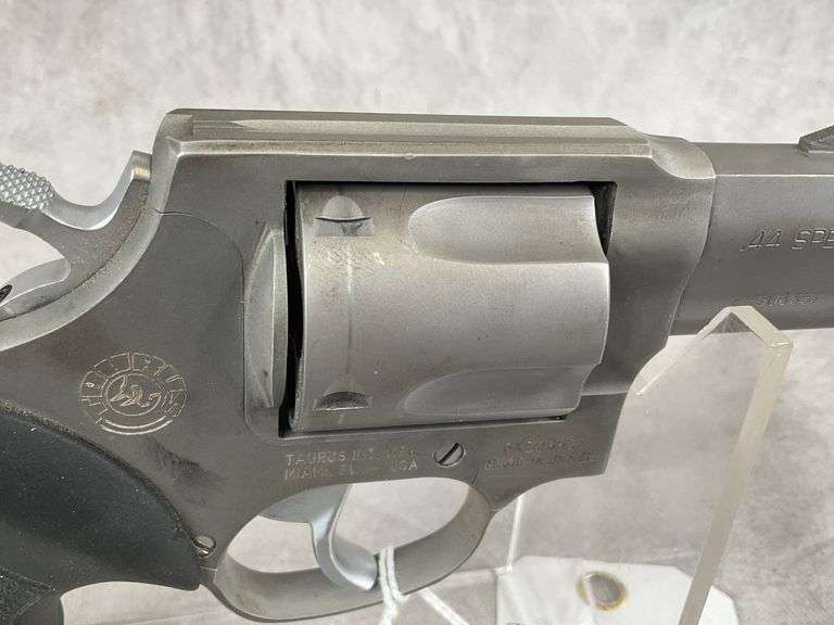 Taurus Ultra Lite 44 Special Serial #EX506637.