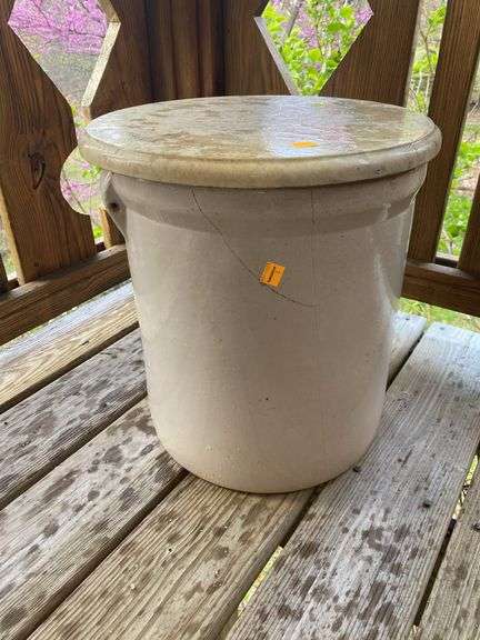6 Gallon Crown Crock with Topper