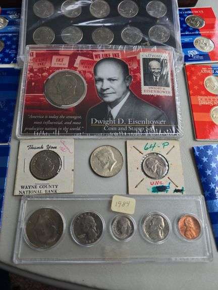 LOT OF MISC COINS