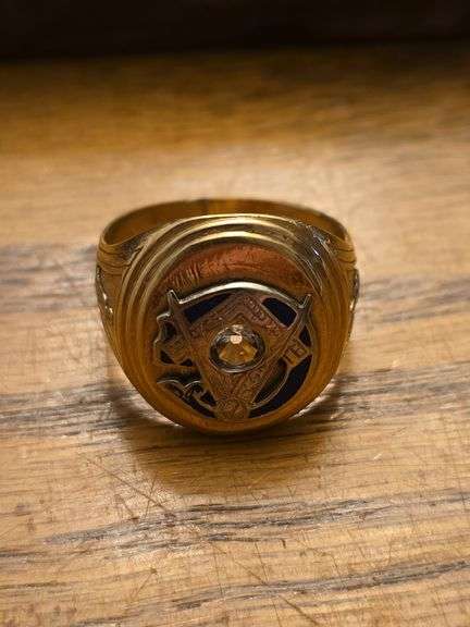 14 KARAT GOLD MASONIC RING 17.34 GRAMS