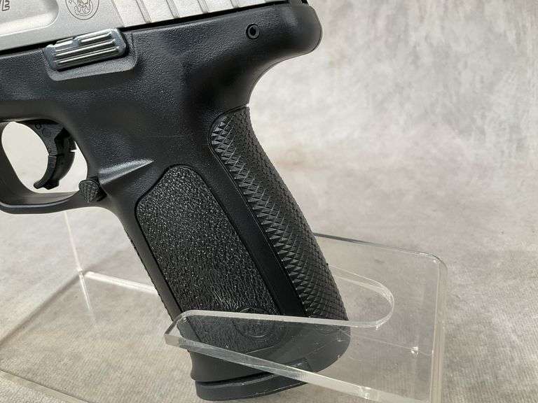 Smith & Wesson SD9 VE 9mm Serial#HEN8088