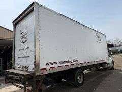 2012 Freightliner Business Class M2 w/ lift gate - runs good