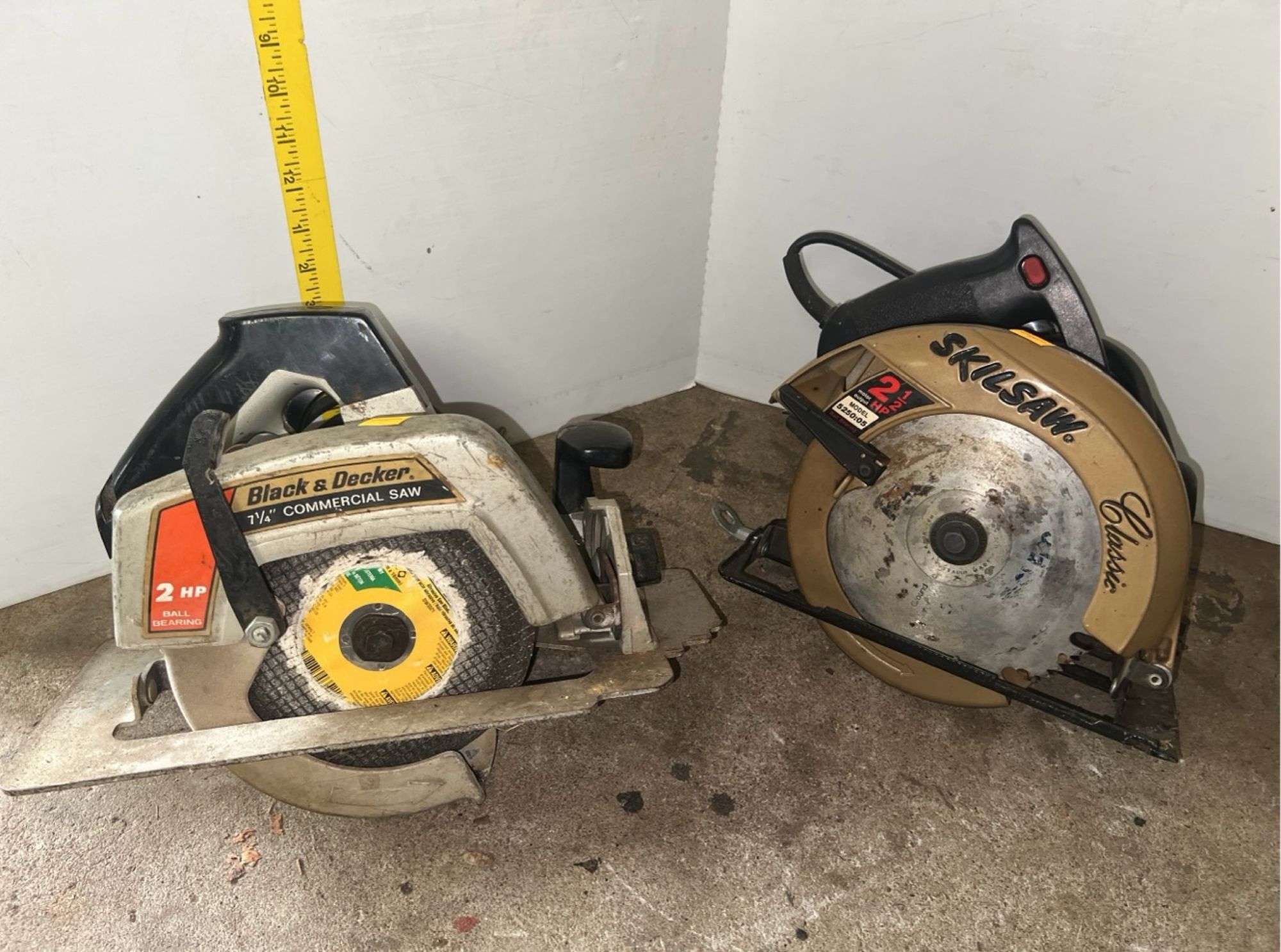 Black & Decker 7-1/4in Circular Saw and Skilsaw 7-1/4in Circular Saw