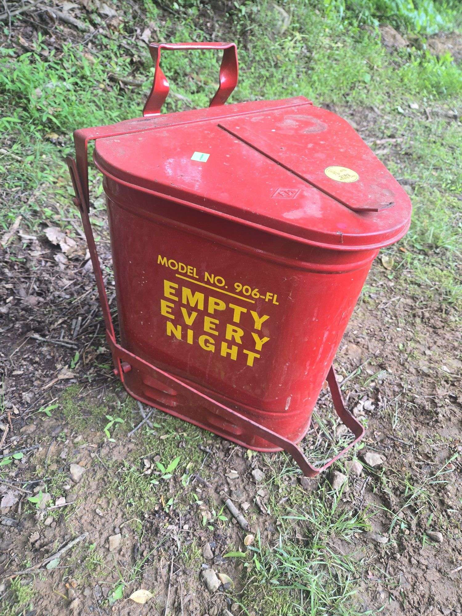 Vintage Metal Waste Can Model #906-FL