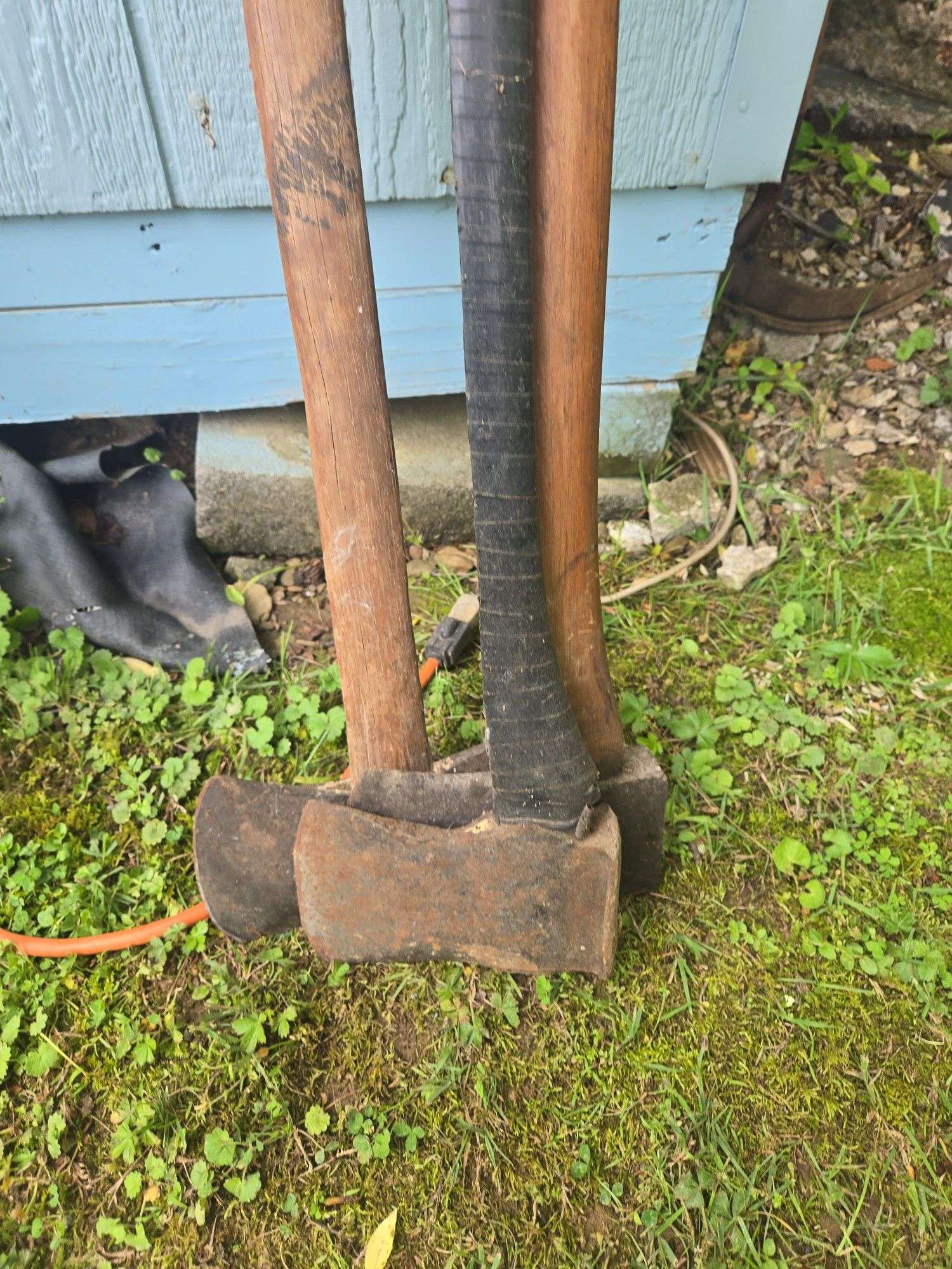 (3) Axes