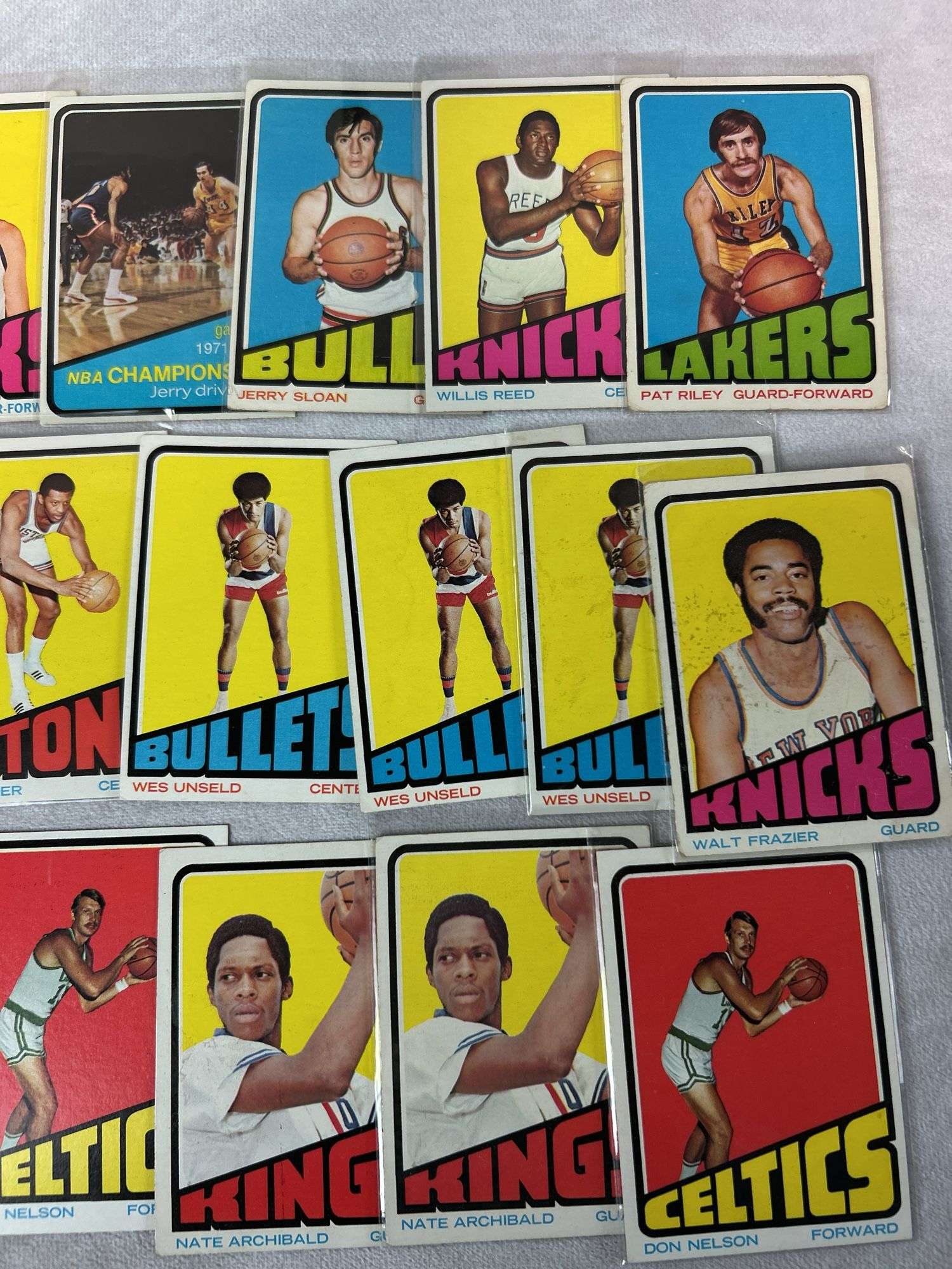 (250+) 1972-73 Topps Basketball Cards with Duplicates - Stars & Rookies