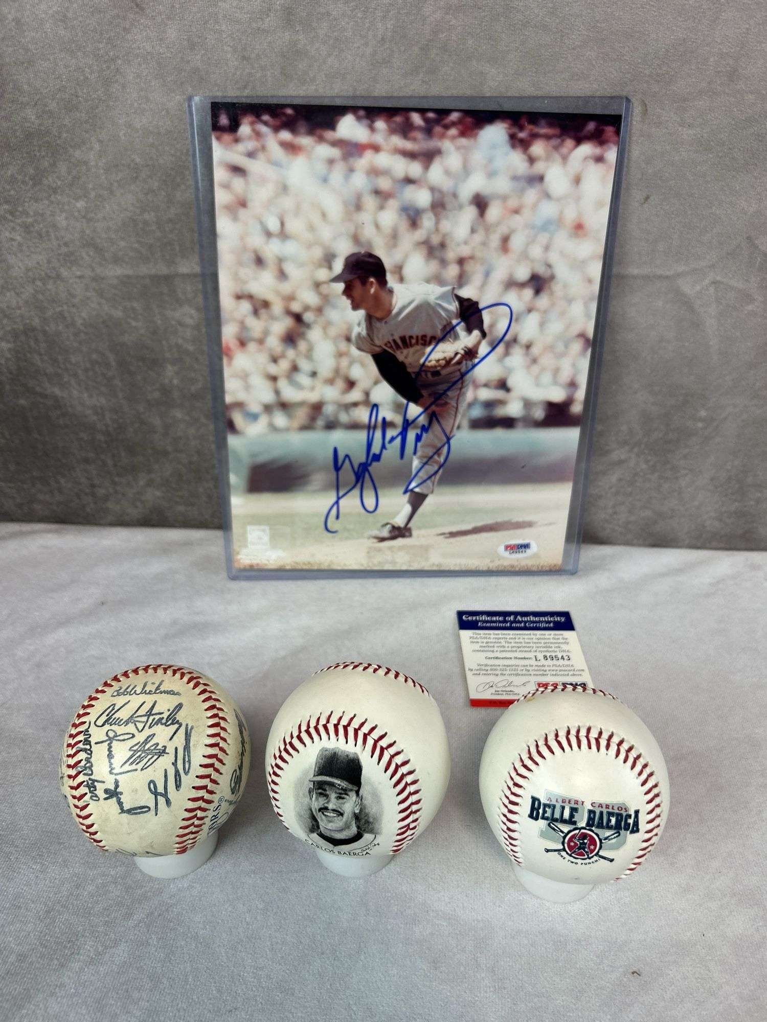 Gaylord Perry Signed 8x10 Photo & (3) Indians Facsimile Signed Baseballs