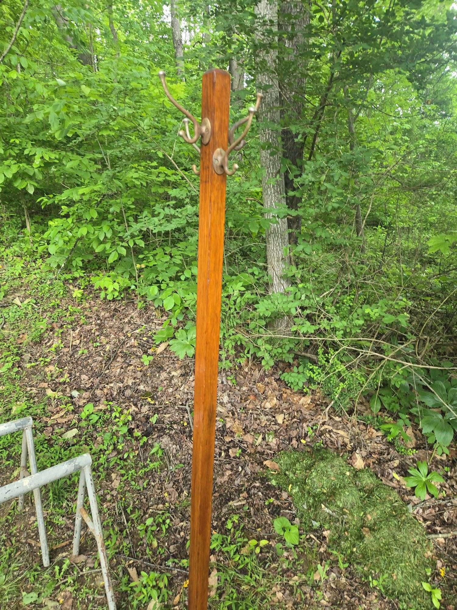 Wooden Coat/Hat Rack
