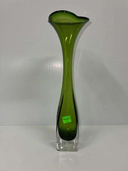 Green Tulip Glass Vase