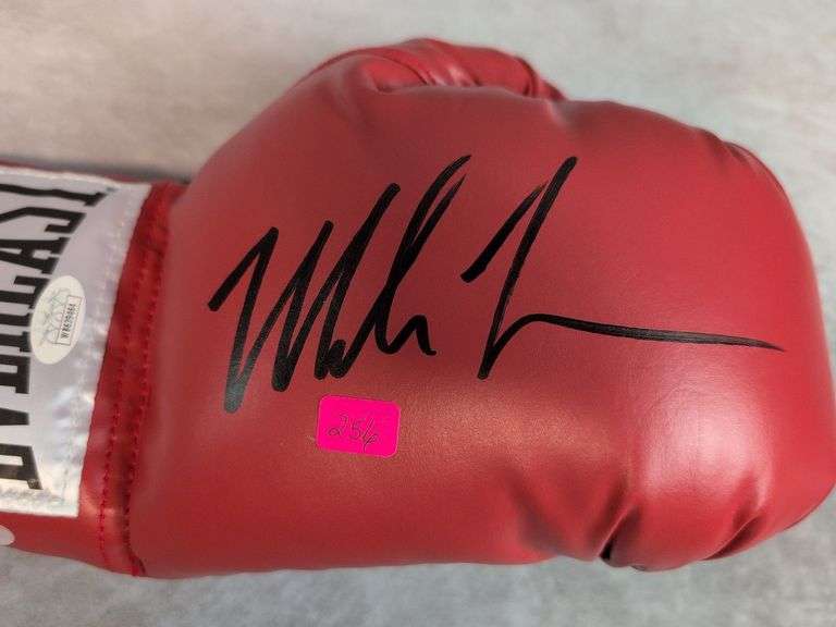 Mike Tyson signed boxing glove, signed 'Everlast', PSA & JSA