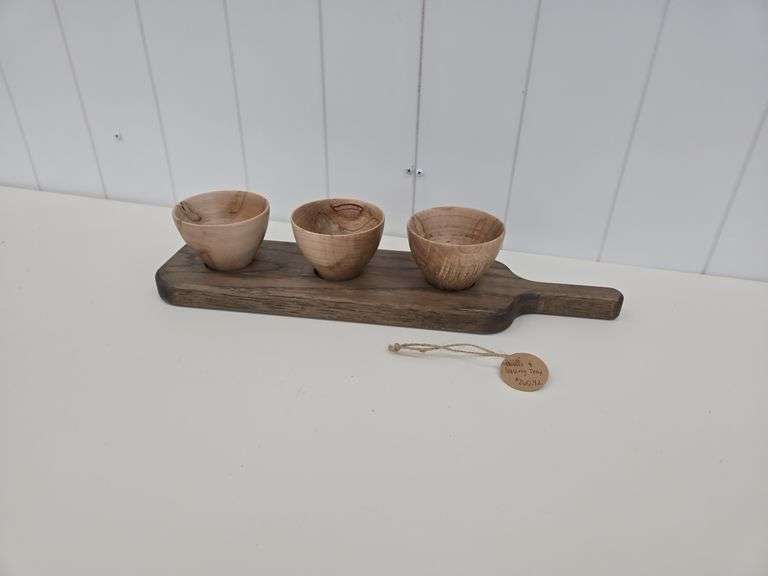 Wooden serving tray & bowls- 18"