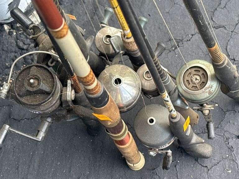 (7) Fishing Poles
