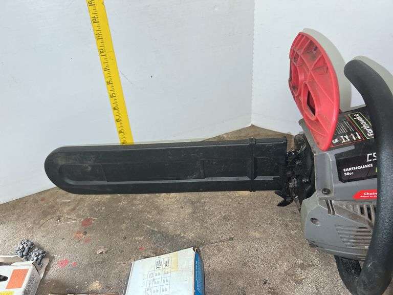 Earthquake Viper CS38 Chainsaw w/ Spare Blades