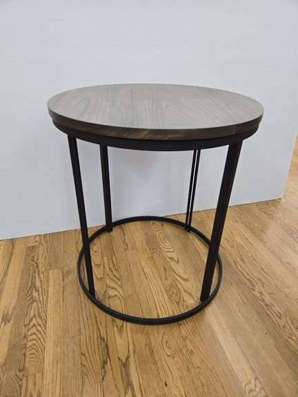 Malibu 26"x28.5" round table- Elm