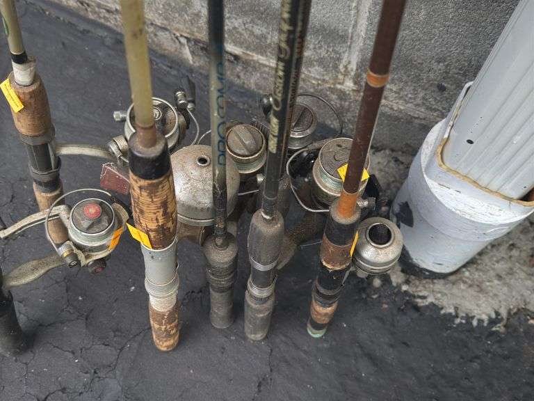 (7) Fishing Poles