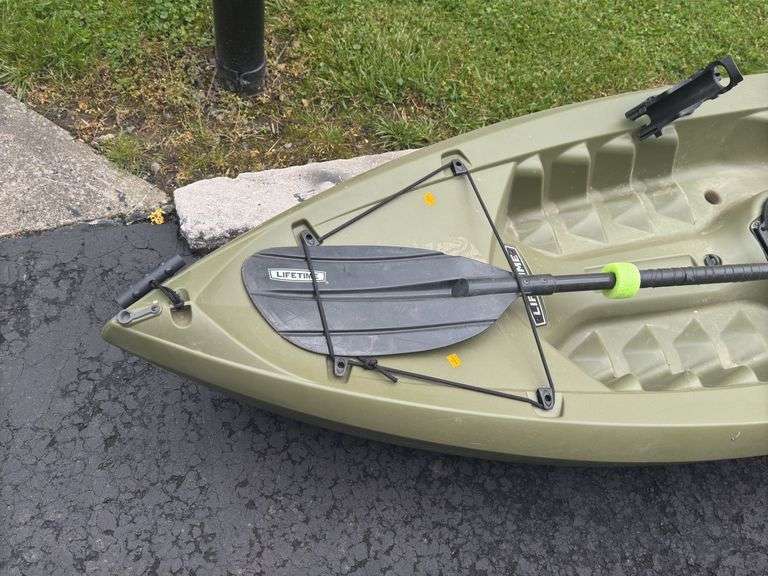 Lifetime Tamarack Plastic Canoe w/ Paddle