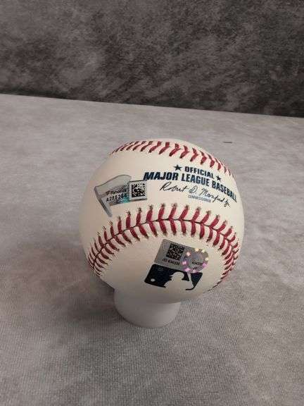 Corey Kluber signed CY Young baseball, MLB with stats (12/17 ALCY) , Fanatics