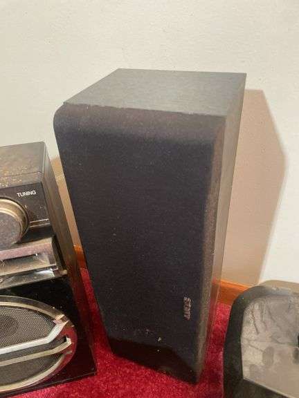 Lasonic boombox, (3) Sony speakers and Philips radio