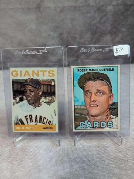 1964 Topps Willie Mays & 1967 Topps Roger Maris