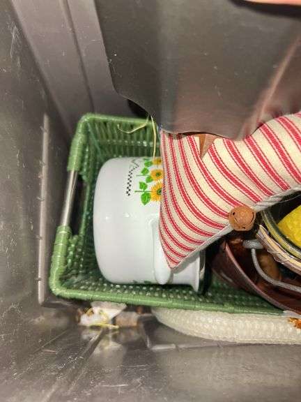 Tote of Decor