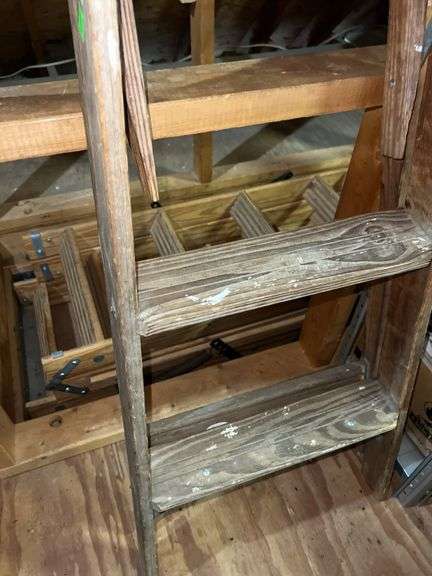 4ft Wooden Ladder