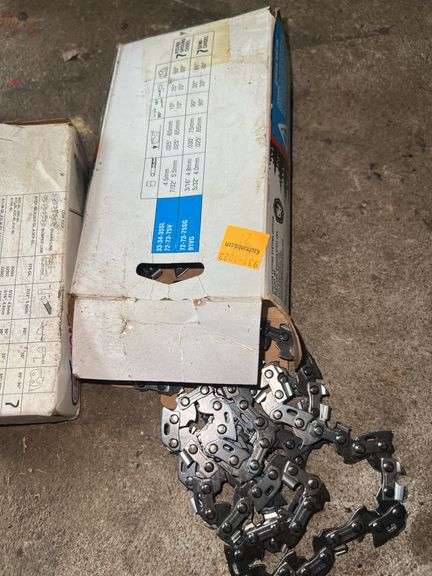 Earthquake Viper CS38 Chainsaw w/ Spare Blades