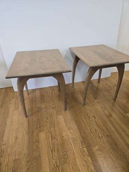 (2) matching end tables- 28"x22"x24"- Brown Maple