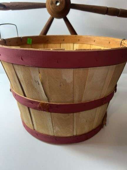 Vintage Yarn Winder w/ Yarn