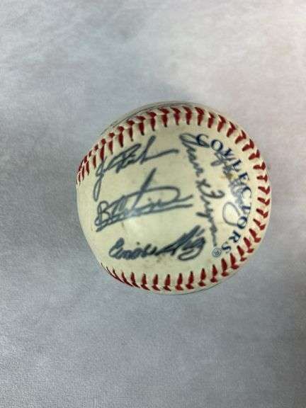 Gaylord Perry Signed 8x10 Photo & (3) Indians Facsimile Signed Baseballs