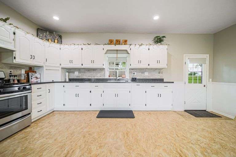 Kidron Home SOLD $593,000