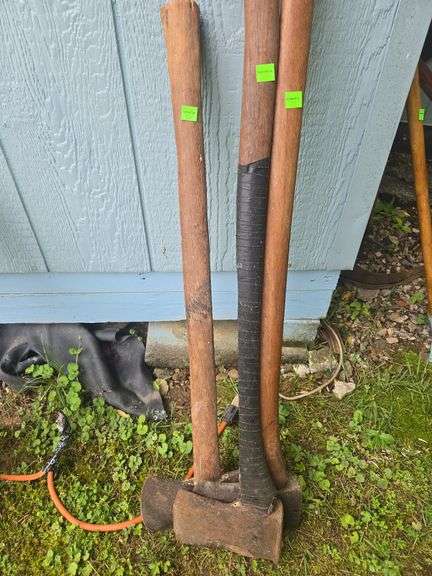(3) Axes