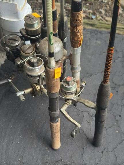 (7) Fishing Poles