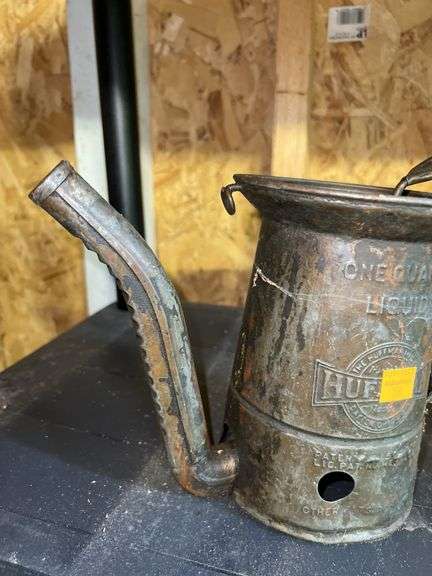 Vintage 1 Quart Water Pitcher