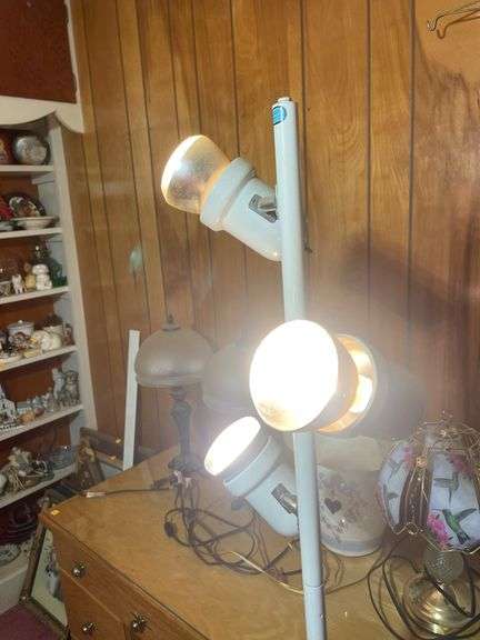 (4) table lamps & floor lamp